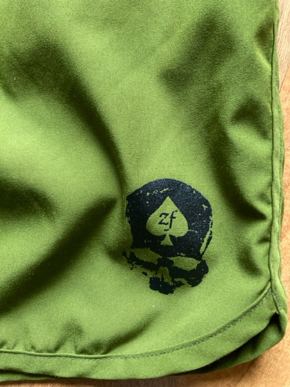 Zero Foxtrot Mens 2XL Poly Stretch Training Shorts Green Skull Spade Logo - Picture 2 of 10